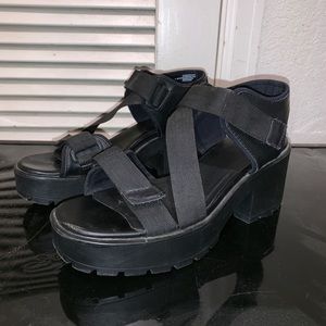 Vintage Y2K Style Vagabond Platform Sandals